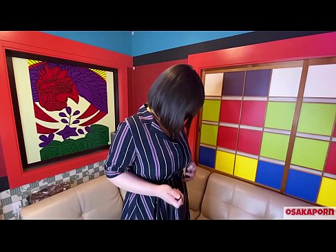 ❤️ Puttana giapponese con grandi tette si masturba con sex toys e ha un orgasmo. Parla in un'intervista della sua esperienza di scopata. Tette enormi e figa pelosa che geme forte. Osakaporn ❤❌ Video di sessoal it.xxxpornolive.ru