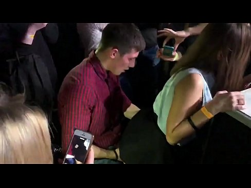 ❤️ Sesso reale in un nightclub russo. Ragazza russa di 18 anni nell'ano e nella vagina scopata in un nightclub ❤❌ Video di sessoal it.xxxpornolive.ru